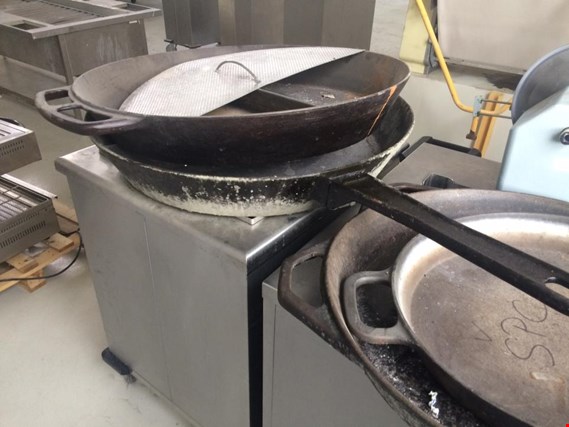 Used PAN cast iron diameter 40 cm for Sale (Auction Standard) | NetBid Industrial Auctions